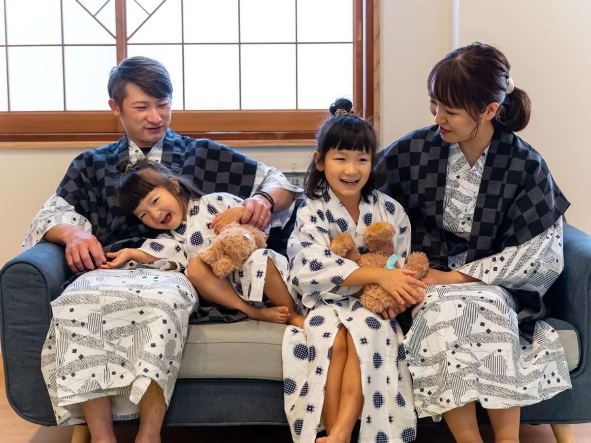 Hatsuneso Shinkan Ureshino Buitenkant foto
