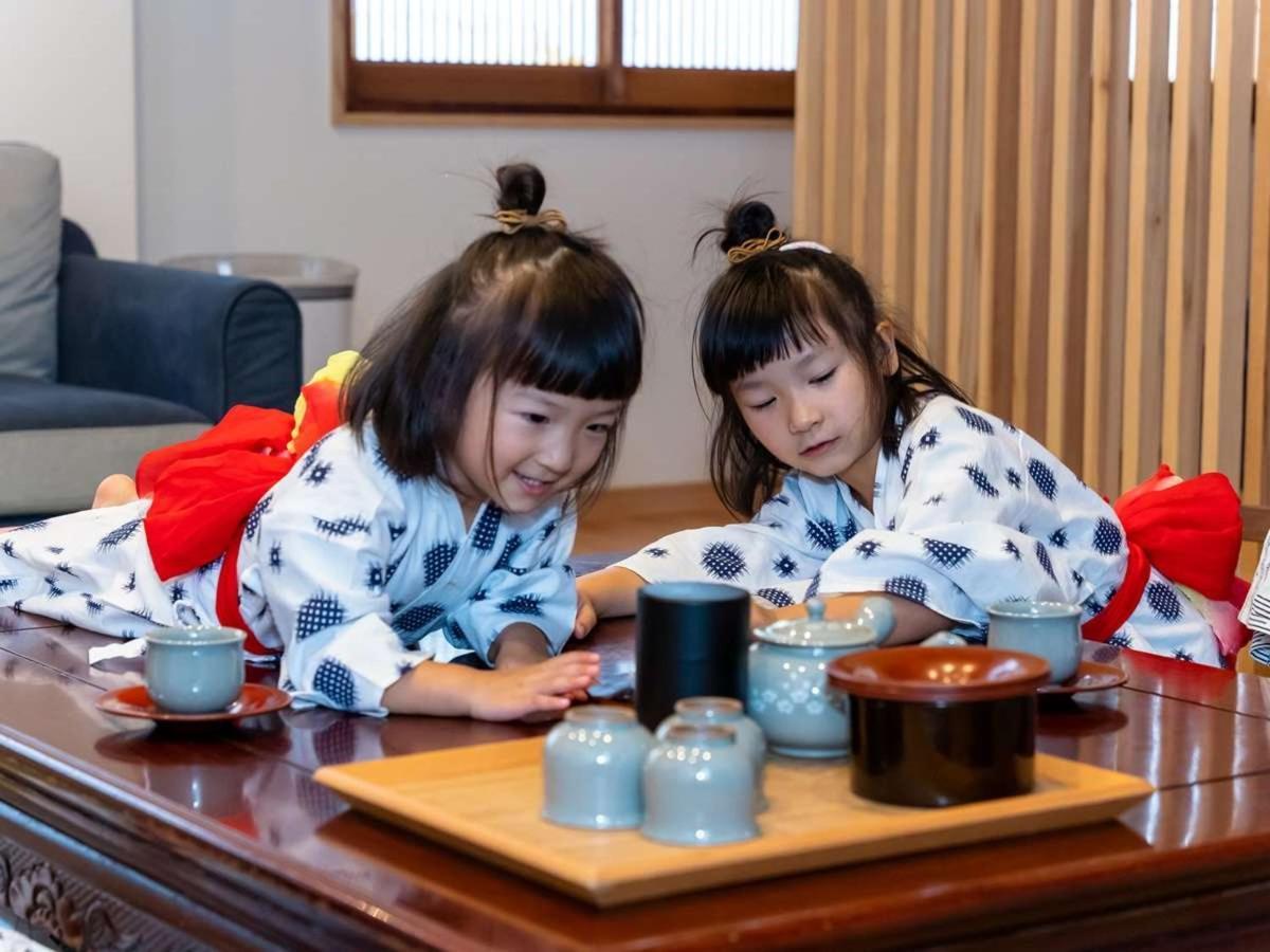 Hatsuneso Shinkan Ureshino Buitenkant foto