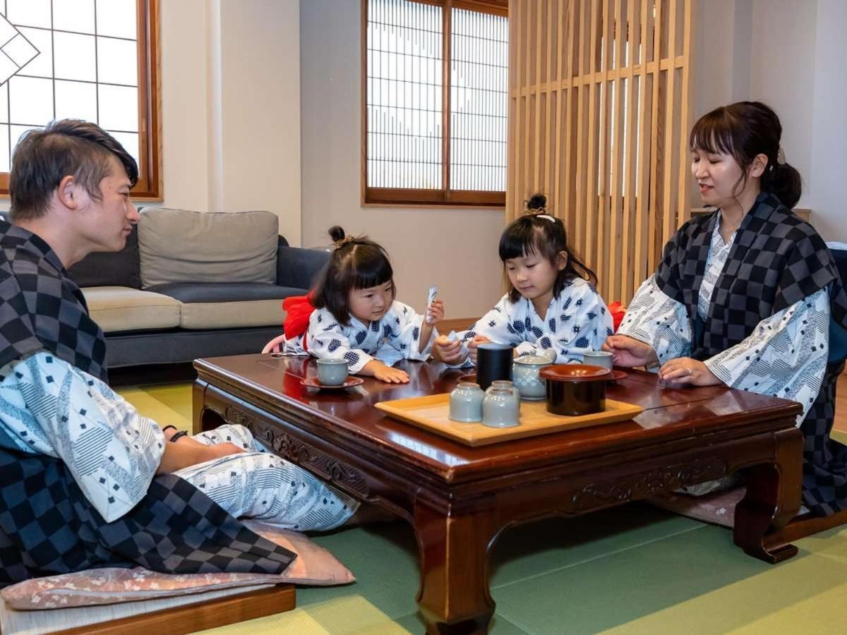 Hatsuneso Shinkan Ureshino Buitenkant foto
